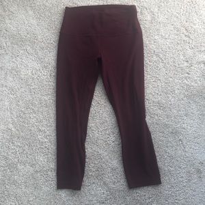 Lululemon Garnet ALIGN CROP *21"